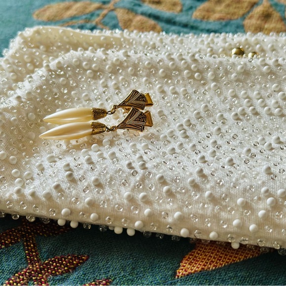 Lumured Handbags - Vintage art deco style folding embellished clutch and faux pearl earring set